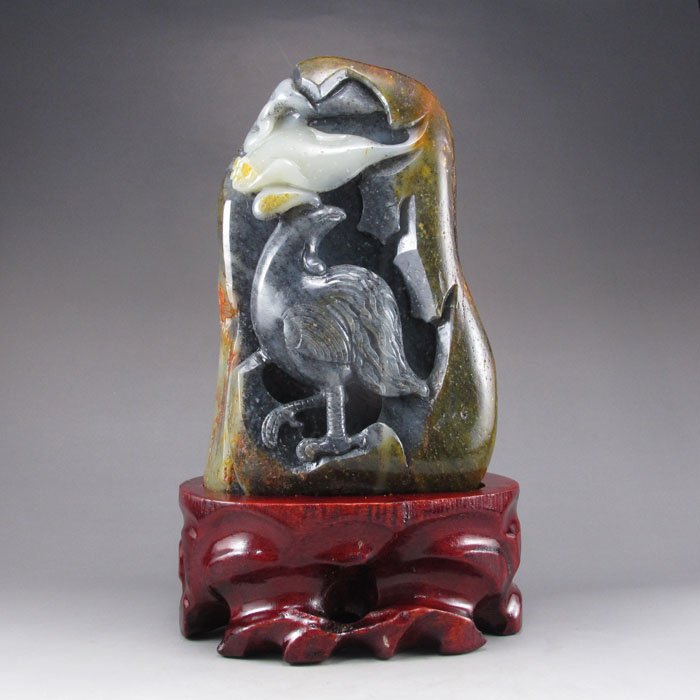 Hand-carved Chinese Hetian Jade Statue - Luckly Rooster: Superb Natural Hand-carved Chinese Hetian Jade Statue - Luckly Rooster Dimension: 172*103*51(mm) 6.77*4.06*2.01(in) Weight: 3.47 lb /1575 g Tips about Chinese Hetian Nephrite Jade Hetian jade is a nep