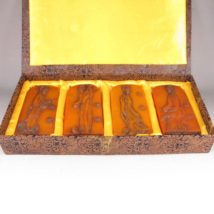 Chinese Natural Shoushan Stone Seal w Beautiful Girl: A Set Hand Carved Chinese Natural Shoushan Stone Seal w Beautiful GirlDetails:117*58*20(mm)4.61*2.28*0.79(in)Weight 3.03 lbs/1376gTips about Shoushan StoneChinese Fujian Shoushan stone is one of four