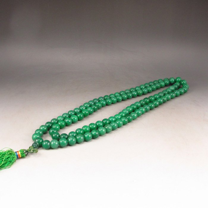 Hand Carved Chinese Natural Green Jade Necklace: Hand Carved Chinese Natural Green Jade 108 Buddhist Prayer Beads NecklaceDimension: 12*1340(mm) 0.47*52.76(in) Weight 0.60 lbs/272g
