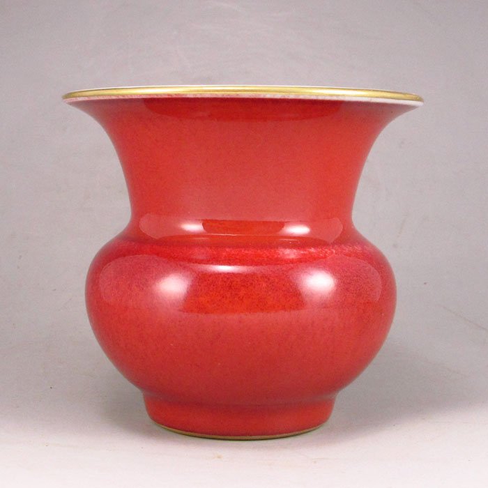 Gilted Ox Blood Red Glaze Porcelain Pot w Marked: Hand-painted Gilted Ox Blood Red Glaze Porcelain Pot w Marked Dimension: 92*92*85(mm) 3.62*3.62*3.35(in) Weight 0.60 lbs/272 gTips about Chinese Porcelain Chinese ceramic ware is an art craft that has