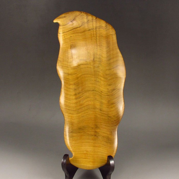 Beautiful Design Chinese Natural Jin Si Nan Wood Statue: Beautiful Design Chinese Natural Jin Si Nan Wood Statue Dimension:255*110*20(mm) 10.04*4.33*0.79(in) Weight 0.63 lbs/284gThe total weight does not include the base. The base is not included after you