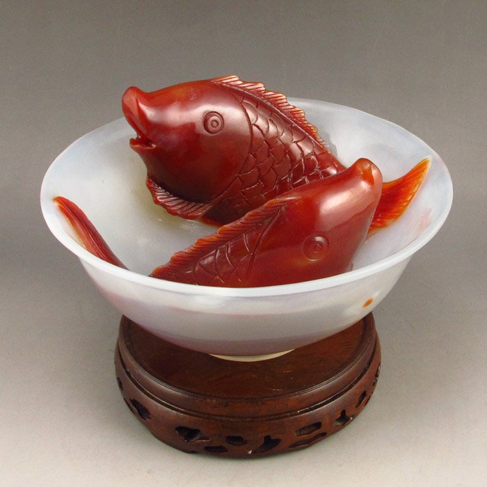 Superb Chinese Natural Red Agate Blow Carved Fishes: Superb Chinese Natural Red Agate Blow Carved FishesDetails:145*145*84(mm)5.71*5.71*3.31(in)Weight : 1.57 lbs/714gAgate is a code, Ma Nao, horse brain, is a kind of mineral chalcedony class, is often m