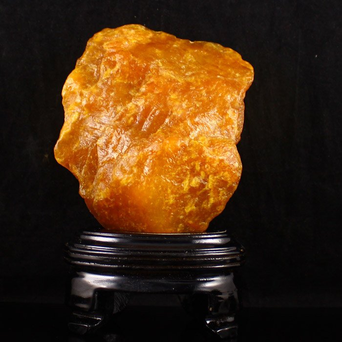 Chinese Natural Shoushan Stone Original Stone Statue: Hand Carved Chinese Natural Shoushan Stone Original Stone Statue Dimension: 115*87*35(mm) 4.53*3.43*1.38(in) Weight 0.95 lbs/432 g Tips about Shoushan Stone Chinese Fujian Shoushan stone is one of fou