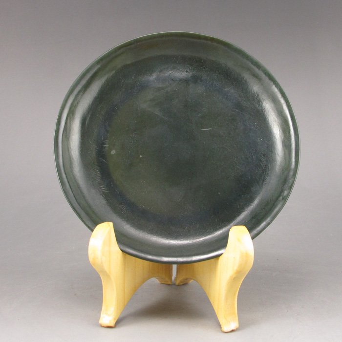 Hand Carved Chinese Natural Green Hetian Jade Plate: Hand Carved Chinese Natural Green Hetian Jade Plate Dimension: 117*117*14(mm) 4.61*4.61*0.55(in) Weight 0.17 lbs/75 g Tips about Chinese Hetian Nephrite Jade Hetian jade is a nephrite jade and is rega