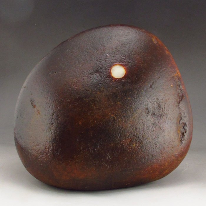 Chinese Natural Hetian Jade Original Stone Statue: Chinese Natural Hetian Jade Original Stone Statue Dimension:235*225*117(mm)9.25*8.86*4.61(in)Weight 17.20 lbs/7.8 kgTips about Chinese Hetian Nephrite JadeHetian jade is a nephrite jade and is regarde