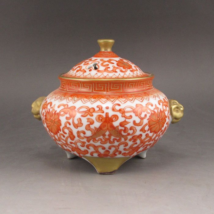 Gilt Edges Iron Red Glaze Porcelain Incense Burner: Chinese Gilt Edges Iron Red Glaze Lion Head Porcelain Incense Burner w Qianlong Mark Dimension: 105*105*105 (mm) 4.13*4.13*4.13 (in) Weight 0.81 lbs/366 g Tips about Chinese Porcelain Chinese ceramic 