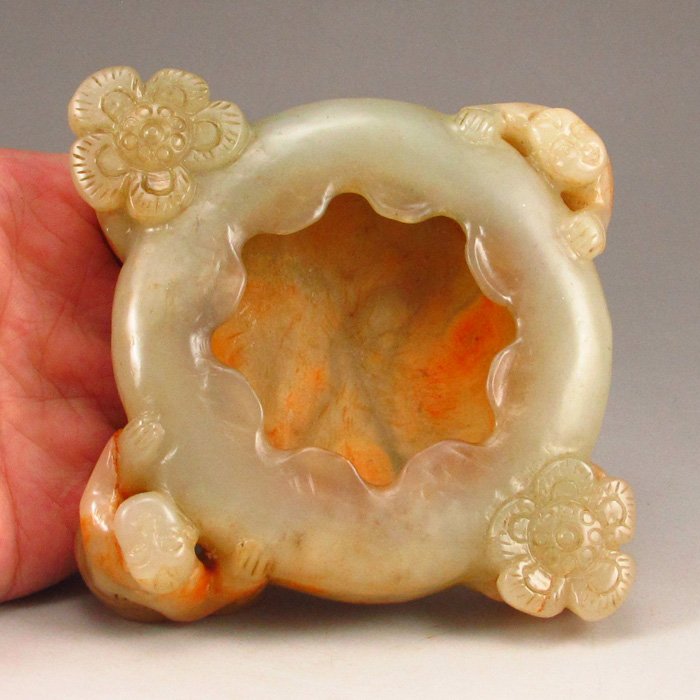 Vintage Chinese Natural Hetian Jade Brush Washer: Vintage Chinese Natural Hetian Jade Plum Flower Brush Washer Dimension:115*110*22(mm)4.53*4.33*0.87(in) Weight 0.54 lbs/244g Tips about Chinese Hetian Nephrite JadeHetian jade is a nephrite jade and i
