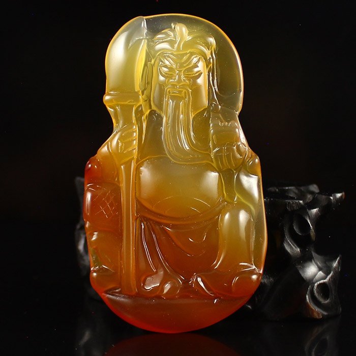 Beautiful Chinese Natural Agate Pendant -Guan Gong: Beautiful Chinese Natural Agate Pendant -Guan GongDimension: 76*43*8(mm)2.99*1.69*0.31(in) Weight 0.08lbs/38gAgate is a code, Ma Nao, horse brain, is a kind of mineral chalcedony class, is often mixed
