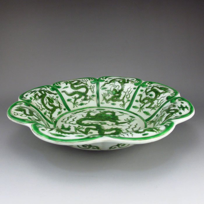 Handmade Chinese Blue Glaze Nine Dragon Porcelain Plate: Handmade Chinese Blue Glaze Nine Dragon Porcelain Plate w Mark Dimension: 261*261*64(mm)10.28*10.28*2.52(in) Weight:1.57 lbs/712g Tips about Chinese Porcelain Chinese ceramic ware is an art craft that