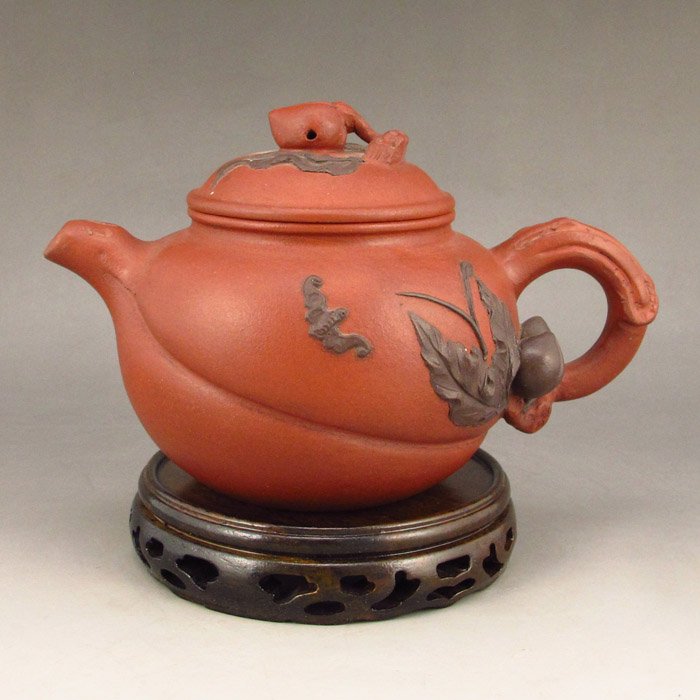 Chinese Yixing Zisha Clay Teapot w Artist Signature Feb 01, 2015
