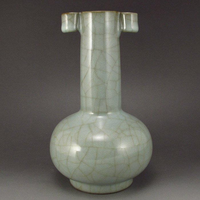 Chinese Long Quan Glaze Porcelain Double Ears Vase: Vintage Chinese Long Quan Glaze Porcelain Double Ears Vase Dimension: 170*110*110 (mm) 6.69*4.33*4.33 (in) Weight 1.03 lbs/466g Tips about Chinese Porcelain Chinese ceramic ware is an art craft that h