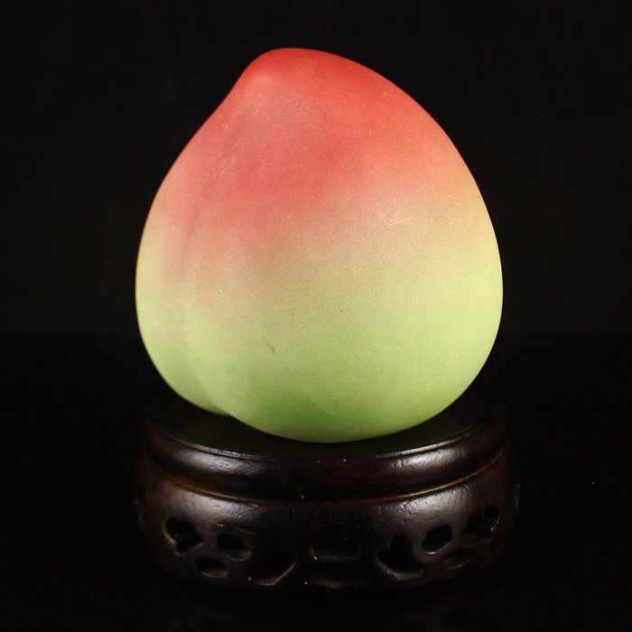 Chinese Natural Shoushan Stone Statue - Peach: Hand Carved Chinese Natural Shoushan Stone Statue - Peach Dimension: 68*65*69(mm) 2.68*2.56*2.72(in) Weight 0.98 lbs/444 gTips about Shoushan Stone Chinese Fujian Shoushan stone is one of four Chinese
