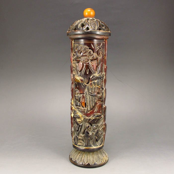Hollow Out Carved Chinese Ox Horn Incense Tube: Hollow Out Carved Chinese Ox Horn Incense Tube w Old Man & KidDimension:250*67*67(mm)9.84*2.64*2.64(in) Weight 0.71 lbs/322 g Tips about horn sculpture Horn sculpture has a long history. The horn scul