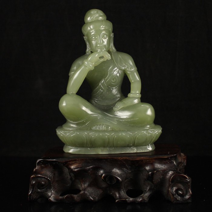 Superb Chinese Natural Hetian Jade Statue - Buddha: Superb Chinese Natural Hetian Jade Statue - BuddhaDimension: 104*75*37(mm)4.09*2.95*1.46(in) Weight:0.60 lbs/274g Tips about Chinese Hetian Nephrite Jade Hetian jade is a nephrite jade and is regarded