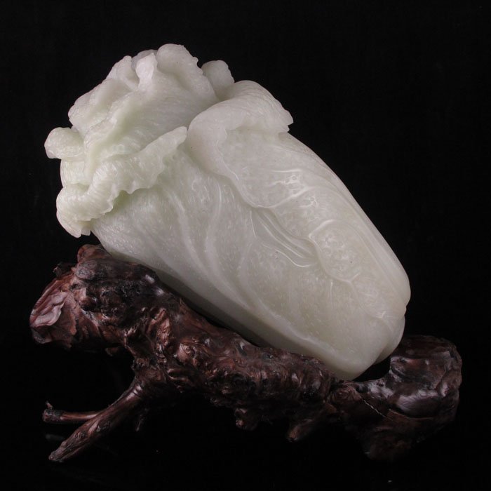 Chinese Natural Shoushan Stone Statue - Fortune Cabbage: Superb Chinese Natural Shoushan Stone Statue - Fortune Cabbage Dimension: 220*110*122 (mm) 8.66*4.33*4.80 (in)Weight 12.84 lbs/5826 g Tips about Shoushan Stone Chinese Fujian Shoushan stone is one of