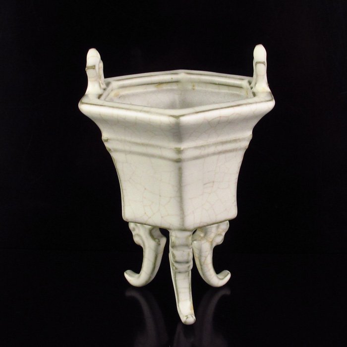 Chinese Song Dy Ru Kiln Porcelain Incense Burner Cup (1 of 7)