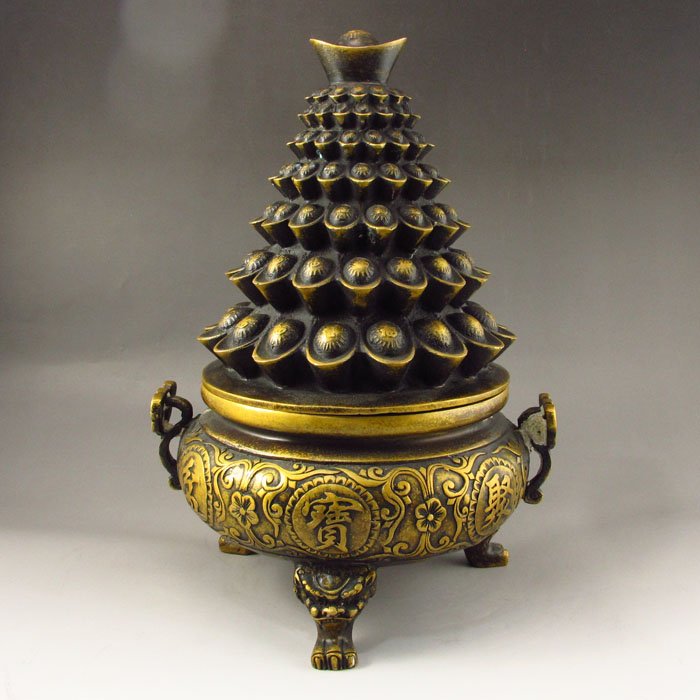 Chinese Brass 3 Legs Ruyi Fortune Incense Burner: Chinese Brass 3 Leg Lion Head Ruyi Fortune Incense Burner Marked Dimension: 290*200*180 (mm) 11.42*7.87*7.09 (in) Weight 5.18 lbs/2348 g