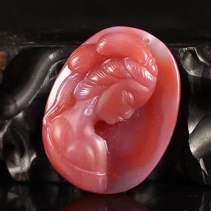 Chinese Natural Nan Hong Agate Pendant - Beautiful Girl (1 of 6)
