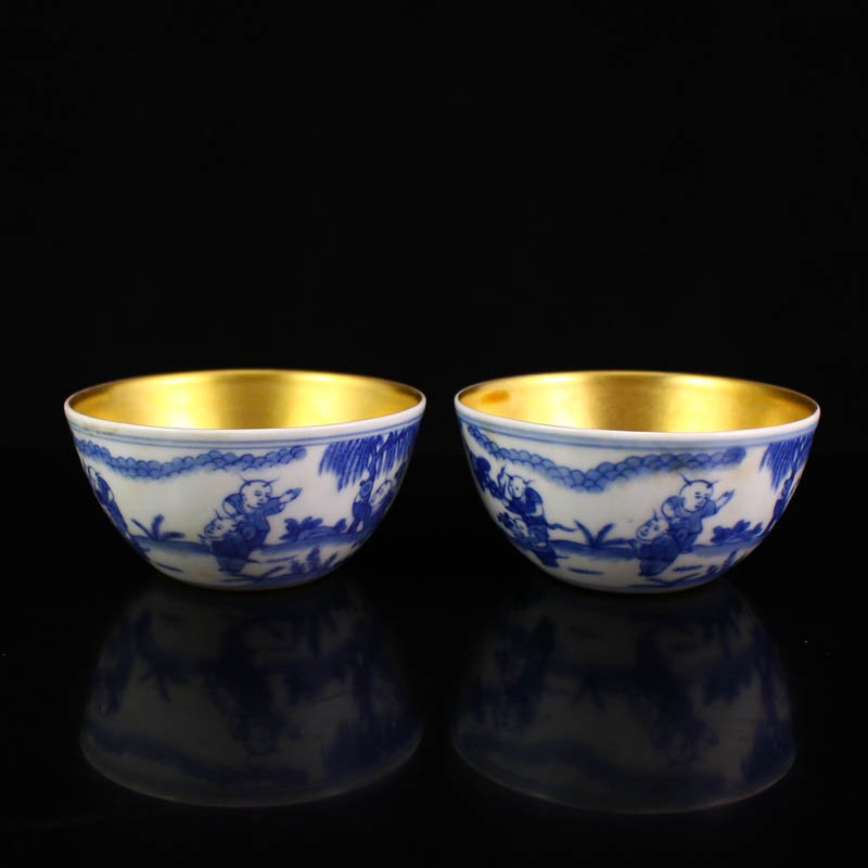 Chinese Gold-plating Blue And White Porcelain Bowls (1 of 8)