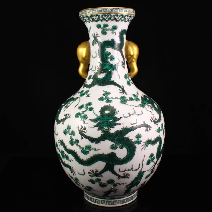 Chinese Gilt Edges Susancai  Porcelain Vase - Dragon (1 of 10)
