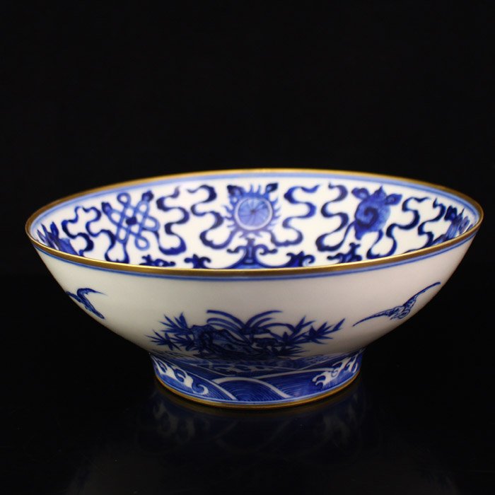 Chinese Gilt Edges Blue And White Porcelain Big Bowl (1 of 10)