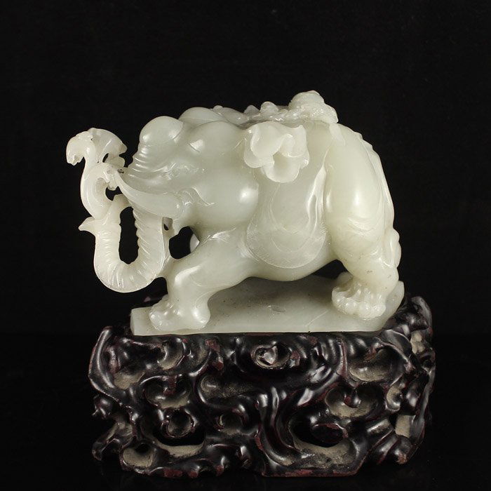 Chinese Hetian Jade Statue - Fortune Elephant & Kid (1 of 9)