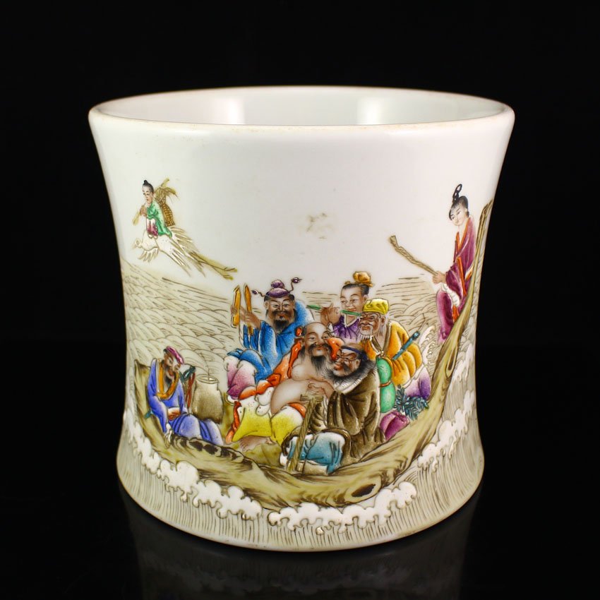 Hand Draw Chinese Famille Rose Porcelain Brush Pot (1 of 9)
