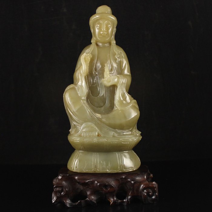 Superb Chinese Natural Hetian Jade Statue - Kwan-yin (1 of 6)
