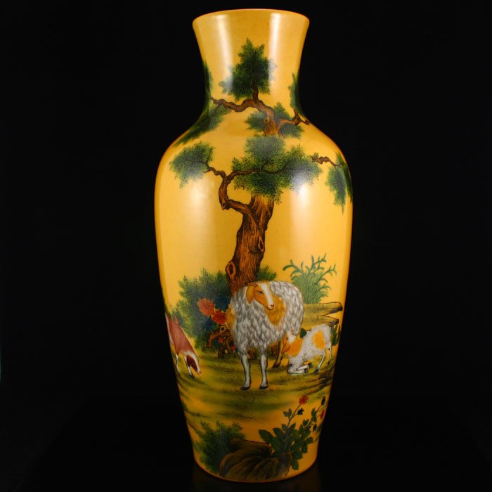 Hand-painted Chinese Enamels Porcelain Vase (1 of 10)
