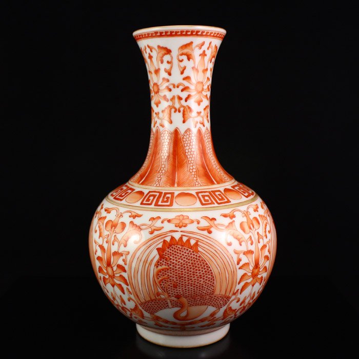 Chinese Gilt-Gold Iron Red Glaze Porcelain Vase: Superb Hand-painted Chinese Gilt-Gold Iron Red Glaze Porcelain Vase w Marked Dimension:190*170*170(mm) 7.48*6.69*6.69(in) Weight 3.11 lbs/1411 g Tips about Chinese Porcelain Chinese ceramic ware is an