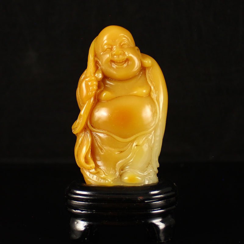 Chinese Natural Shoushan Stone Statue - Laughing Buddha: Superb Chinese Natural Shoushan Stone Statue - Laughing Buddha Dimension:73*40*15(mm)2.87*1.57*0.59(in)Weight 0.16 lbs/71 g Tips about Shoushan Stone Chinese Fujian Shoushan stone is one of four Chine