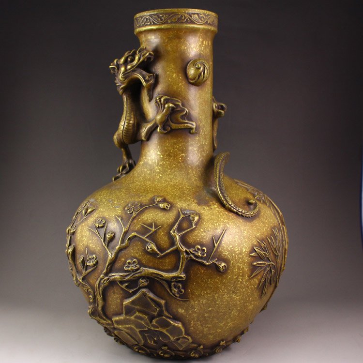 Chinese Brass Vase w Lucky Dragon & Qianlong Mark (1 of 10)