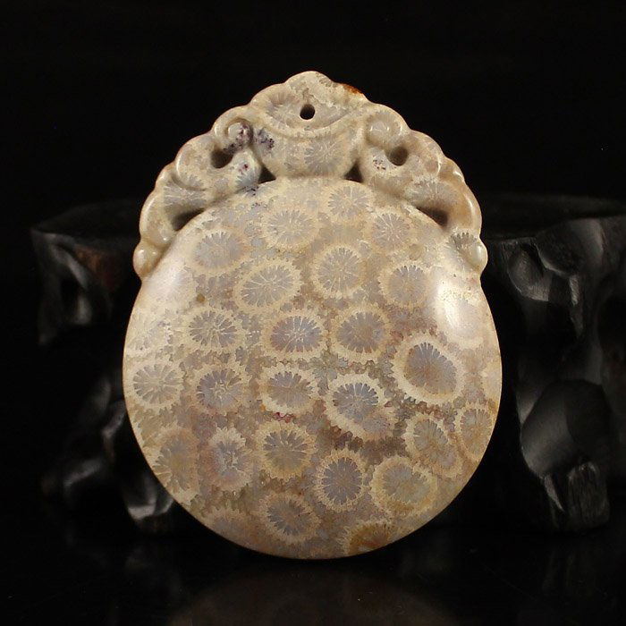 Beautiful Design Chinese Narural Coral Jade Pendant (1 of 6)