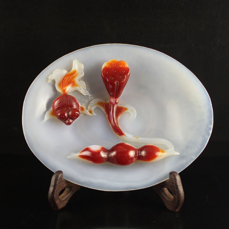 Chinese Natural Agate Plate Carved Fish & Lotus Root (1 of 6)