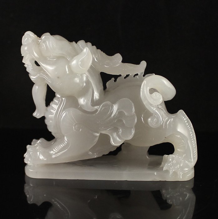 Chinese Natural Hetian Jade Statue - Fortune Kylin: Chinese Natural Hetian Jade Statue - Fortune Kylin Dimension: 94*40*80(mm) 3.70*1.57*3.15(in) Weight 0.81 lbs/367 g Tips about Shoushan Stone Chinese Fujian Shoushan stone is one of four Chinese tradi