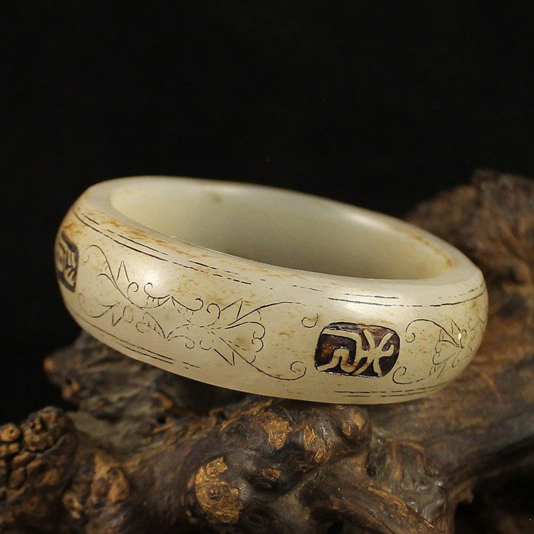 Old Inside Diameter 59 mm Chinese Hetian Jade Bracelet (1 of 6)