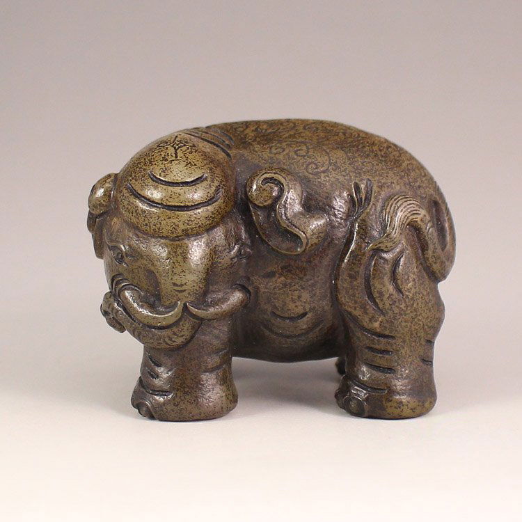 Vintage Chinese Hetian Jade Statue - Fortune Elephant (1 of 9)