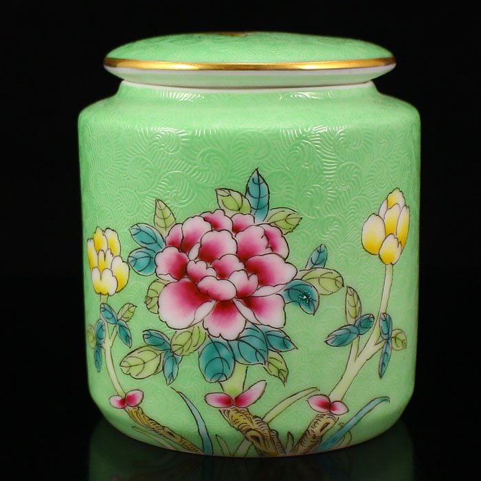 Chinese Gilt Edges Famille Rose Porcelain Tea Caddy (1 of 7)