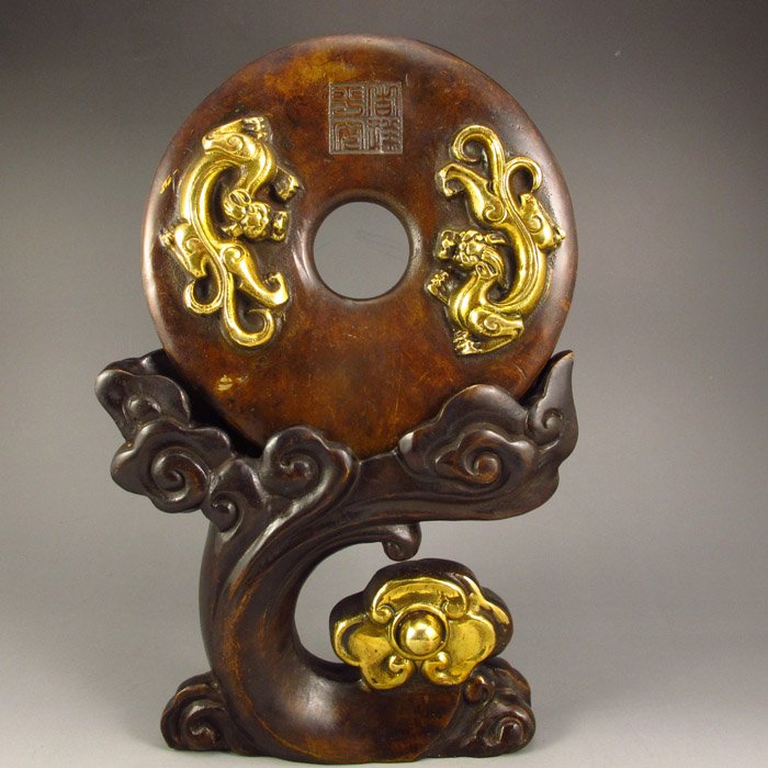 Chinese Bronze Statue w Chi Dragons w Mark: Chinese Bronze Statue w Chi Dragons w Mark Dimension: 160*275*40 (mm) 6.30*10.83*1.57 (in) Weight 3.58 lbs/1622 g Tips about Bronze Bronze is some of the most important pieces of Chinese art, warranti