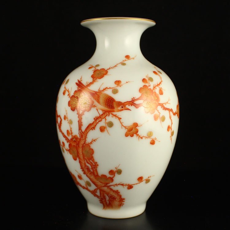 Chinese Gilt Edges Iron Red Glaze Porcelain Vase (1 of 8)