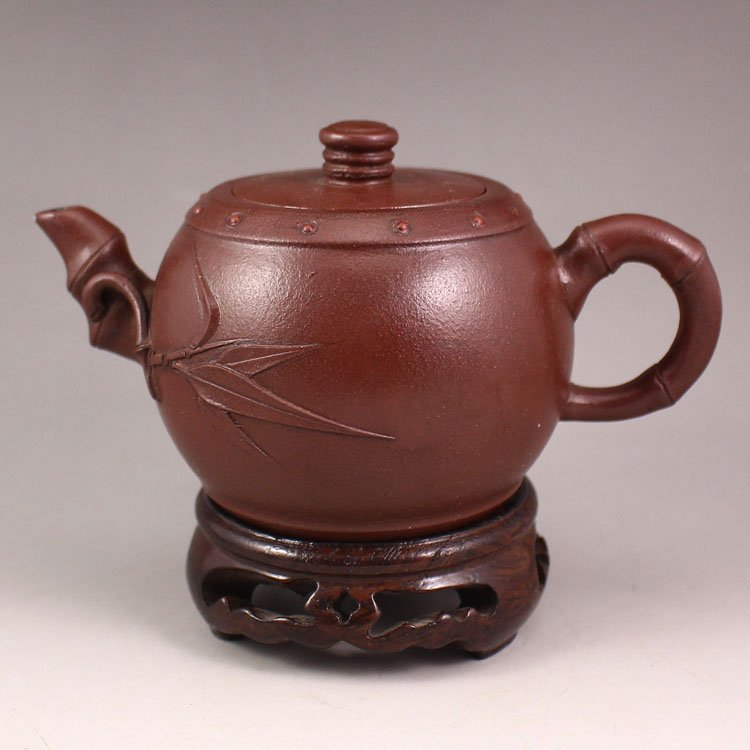 Handmade Chinese Yixing Zisha / Purple Clay Teapot (1 of 7)