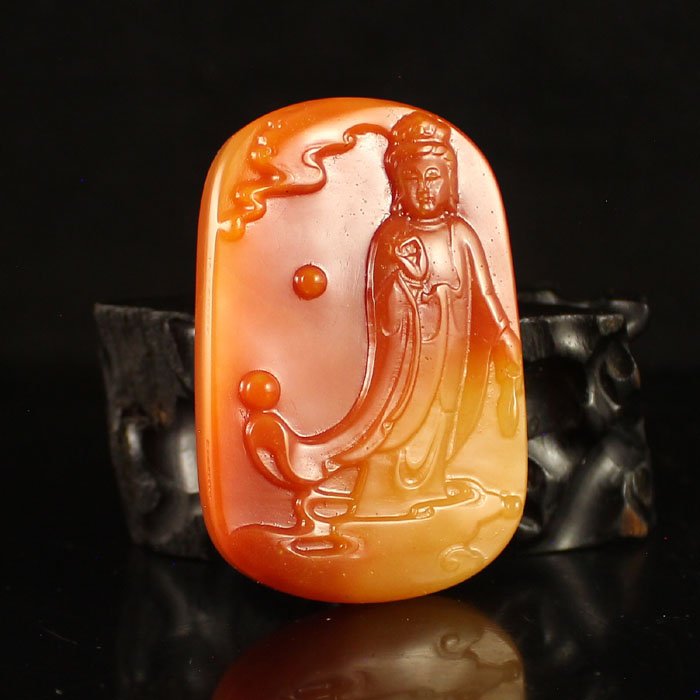 Chinese Natural Jade Pendant - Kwan-yin (1 of 6)