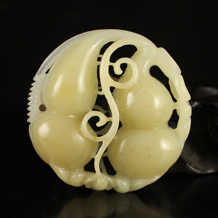 Openwork Chinese Hetian Jade Carved Gourd Shape Pendant (1 of 6)