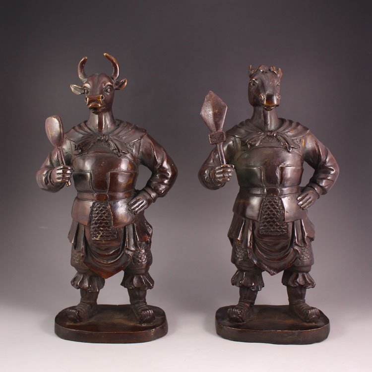 Chinese Bronze Statue - Ox Head & Horse Face: Chinese Bronze Statue - Ox Head & Horse Face Dimension: 315*160*70(mm) 12.40*6.30*2.76(in) Weight 10.69 lbs/4851 g Tips about Bronze Bronze is some of the most important pieces of Chinese art, warrant