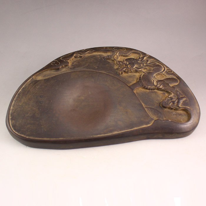 Chinese Duan Inkstone Carved Dragon: Chinese Duan Inkstone Carved DragonDimension:125*130*20(mm)4.92*5.12*0.79(in) Weight 2.50 lbs/1132 g