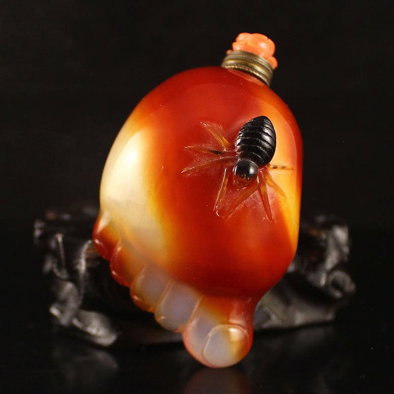 Beautiful Color Chinese Natural Agate Snuff Bottle (1 of 7)