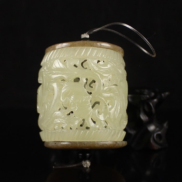 Hollow Out Carved Chinese Hetian Jade Sachet Pendant (1 of 9)