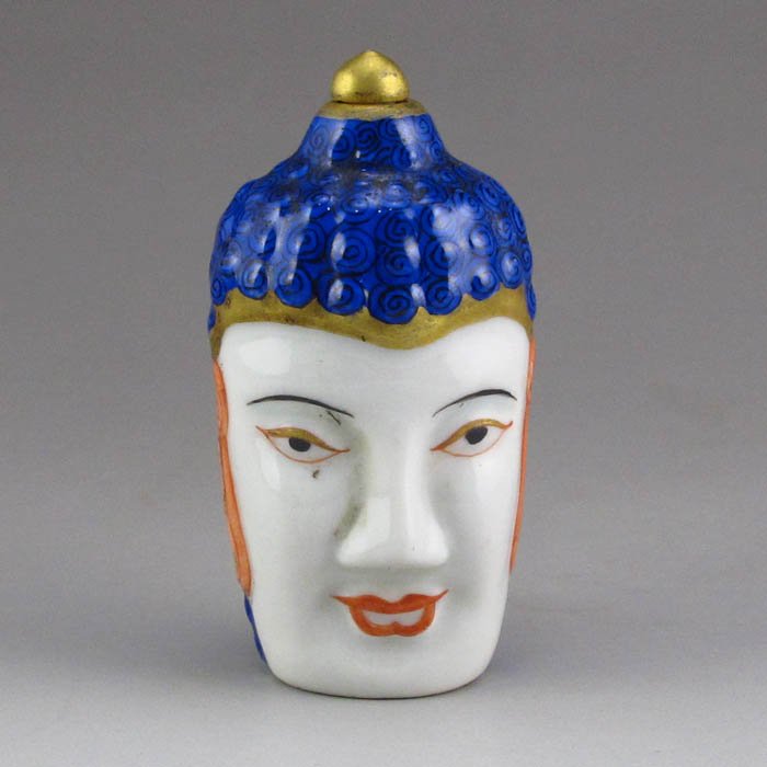 Hand-painted Chinese Enamels Porcelain Snuff Bottle (1 of 6)
