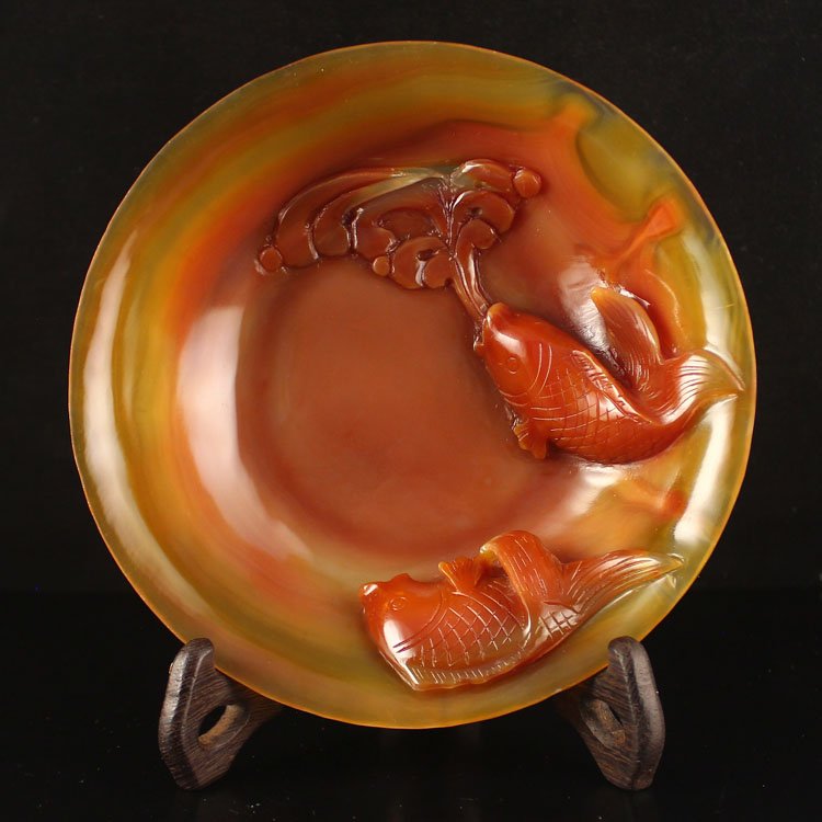 Chinese Natural Agate Plate Carved Fishs (1 of 7)