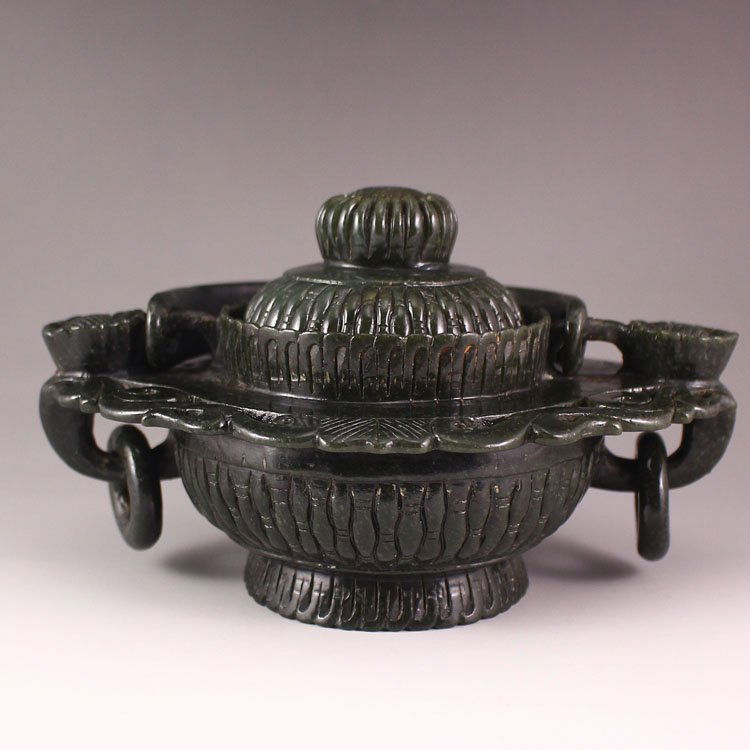 China Deep Green Hetian Jade Double Rings Basket Statue (1 of 7)